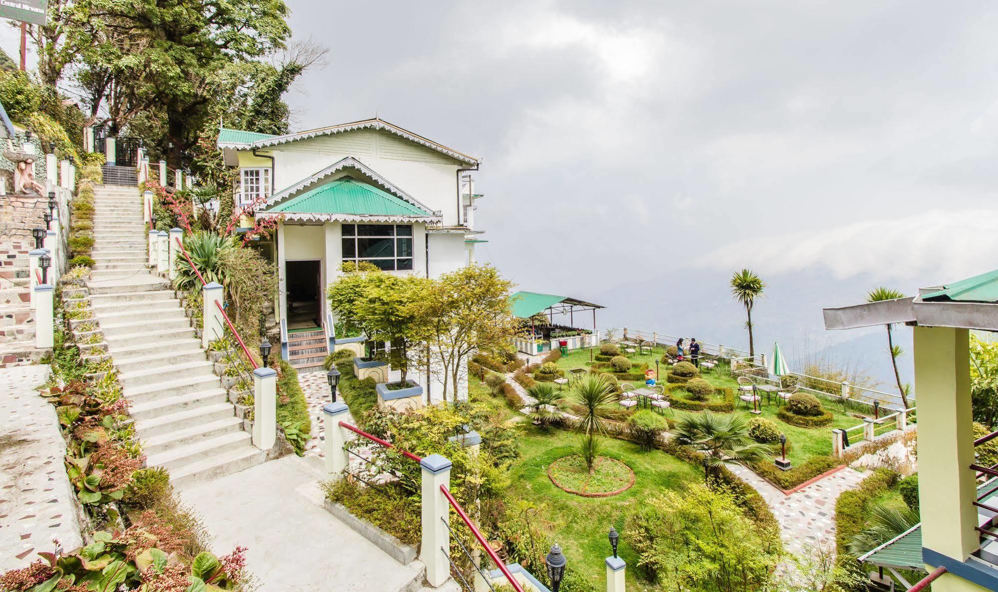 Central Nirvana Darjeeling  Luaran gambar